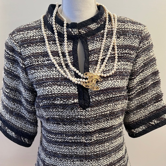 CHANEL fantasy tweed blue/white tunic top Size 42 P45470V33648